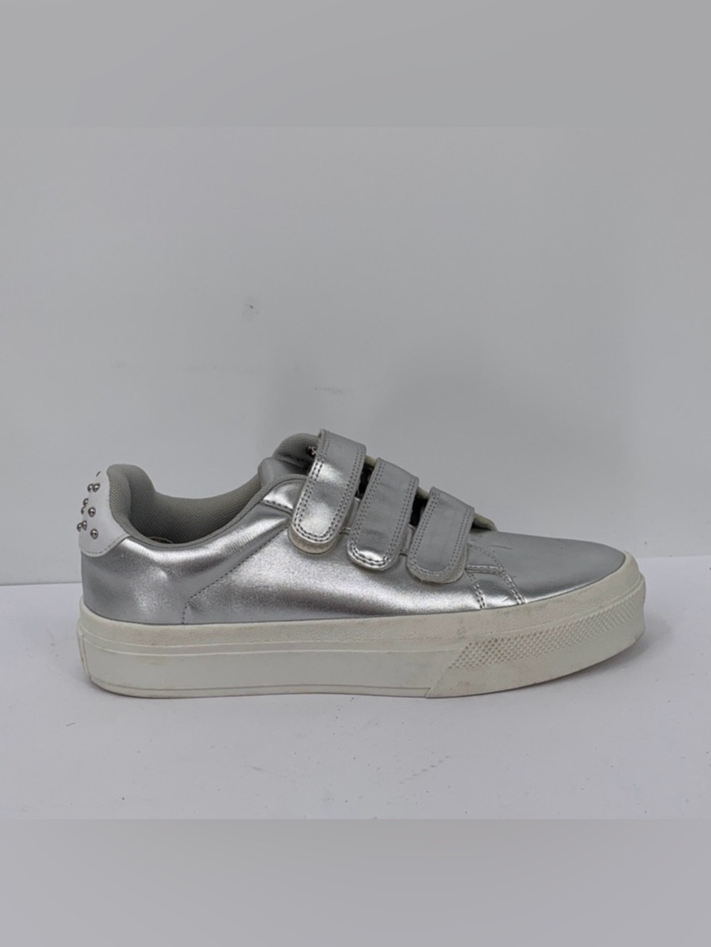 J/Slides Gennie triple strap platform sneaker shoe silver metallic women 6.5